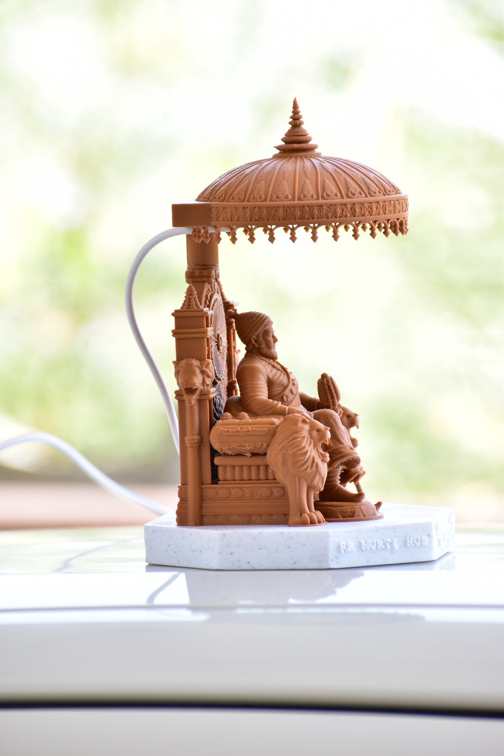 Chhatrapati Shivaji Maharaj 3D Throne Idol with Warm USB LED Light (16cm) | RR Murti Hub