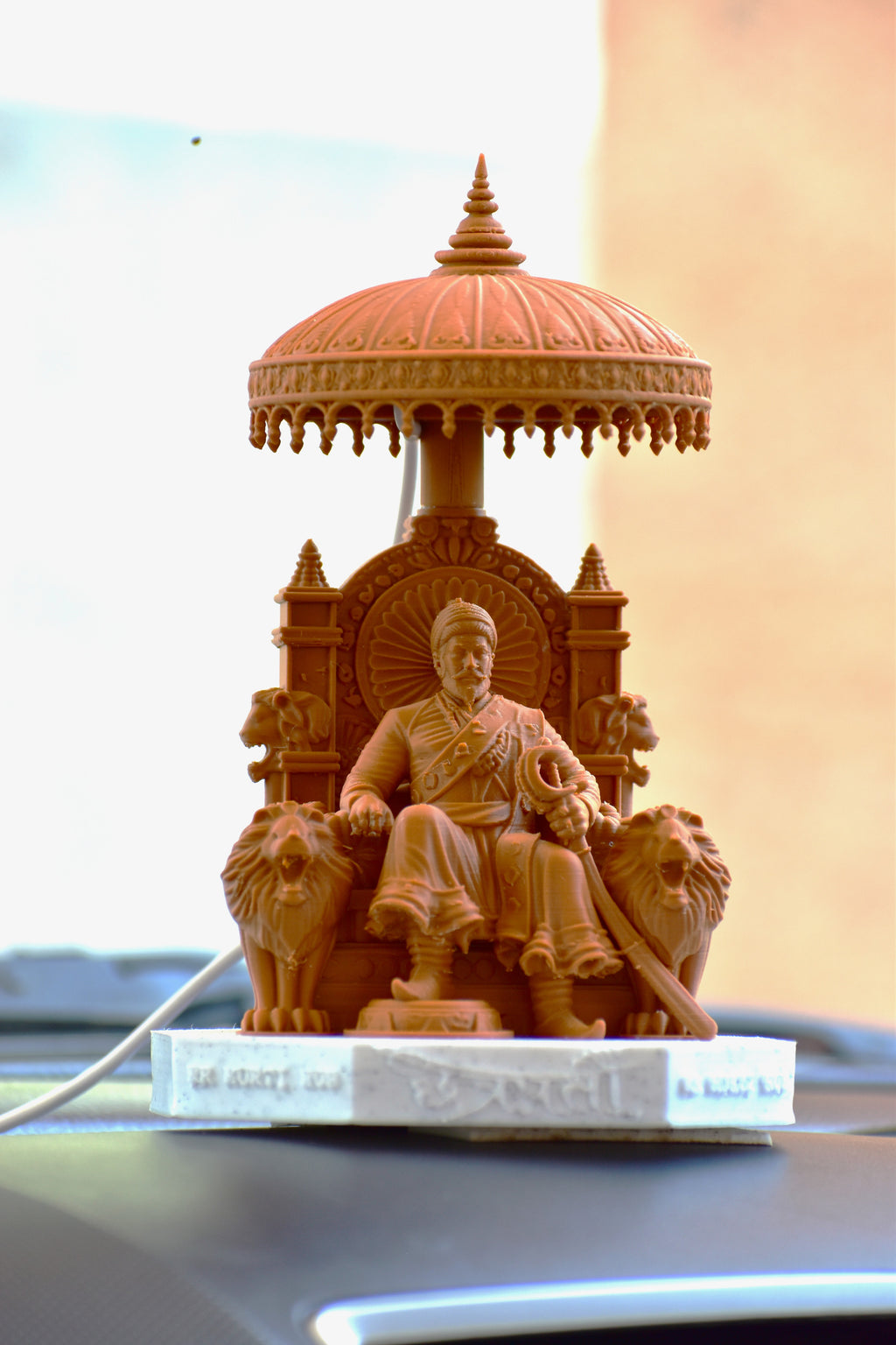 Chhatrapati Shivaji Maharaj 3D Throne Idol with Warm USB LED Light (16cm) | RR Murti Hub